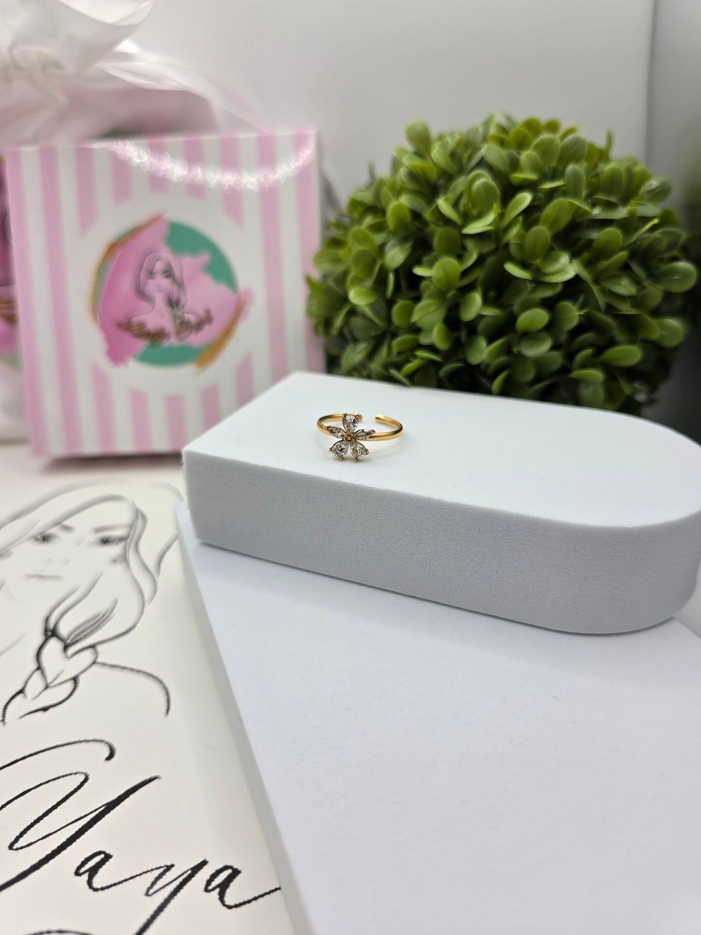 Le Fleur Ring